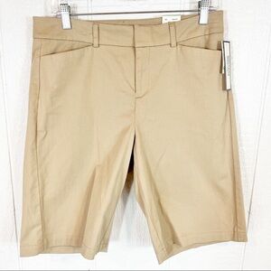 NEW Dockers Khaki Tan Bermuda Shorts Size 8